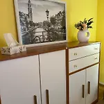 Privatunterkunft Kleiner Balkon In Muenchen West